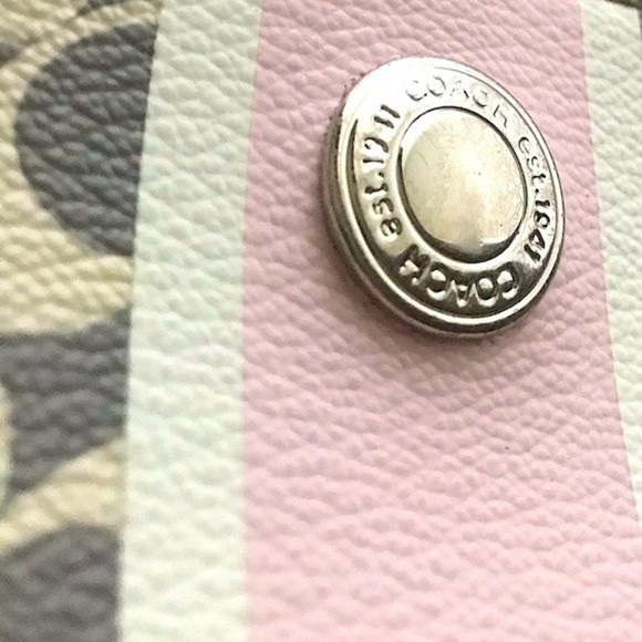 Coach Heritage Pink Stripe Chelsea Wristlet - Picture 2 of 3